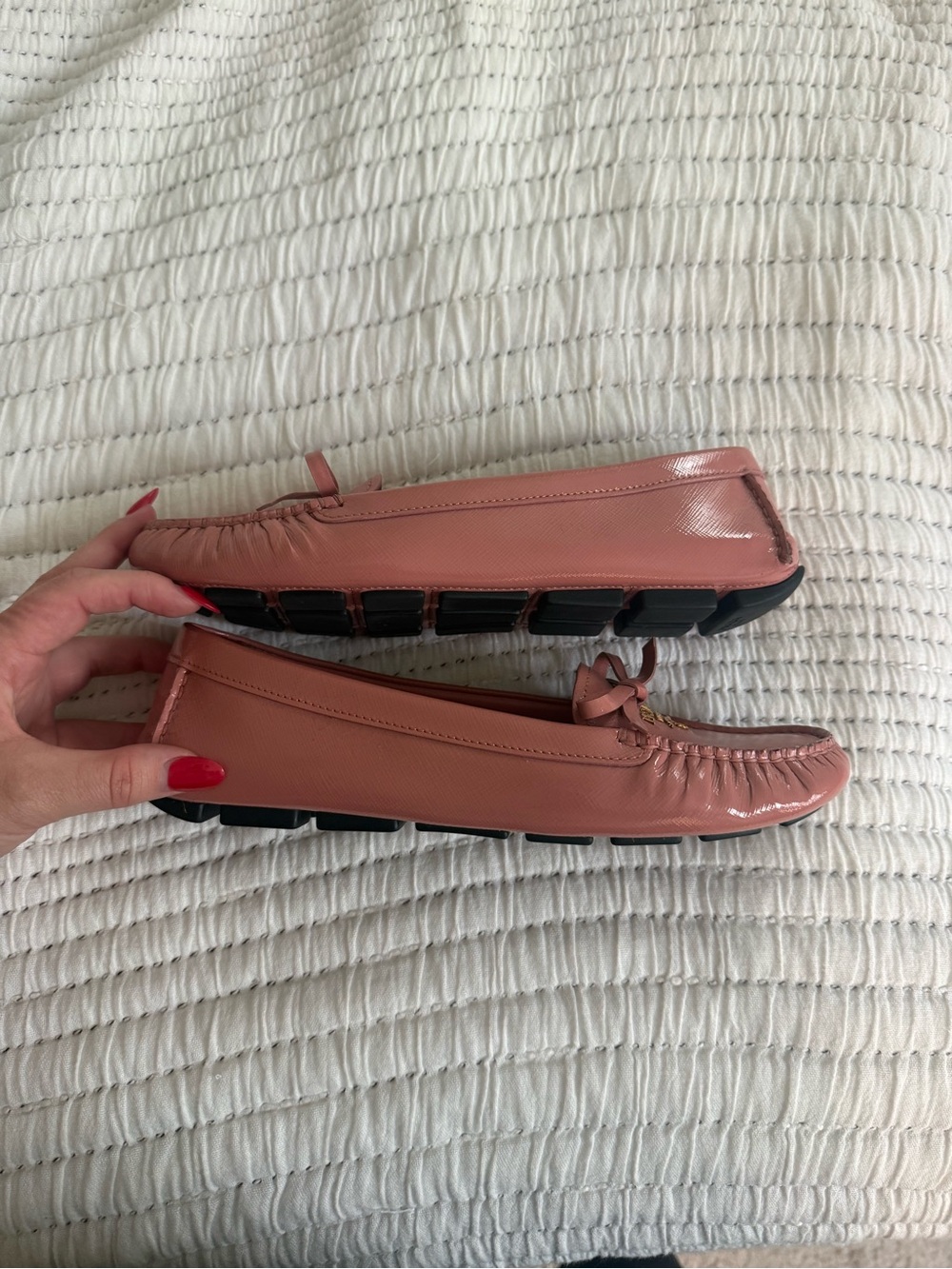 Prada Dusty Rose Leather Bow Loafers with Gold Logo - Picture 4 of 8